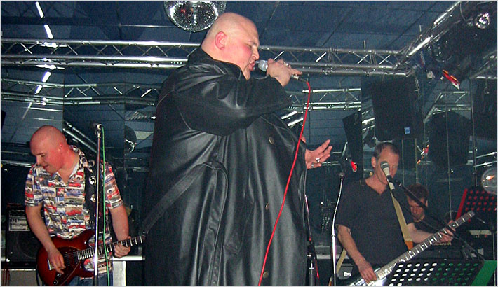 Foto: "Heroes and Divas" in Neustadt am 07.03.2002