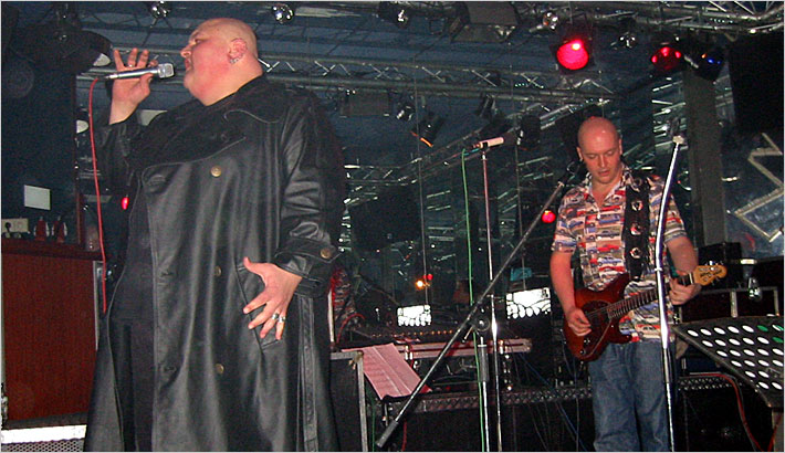 Foto: "Heroes and Divas" in Neustadt am 07.03.2002