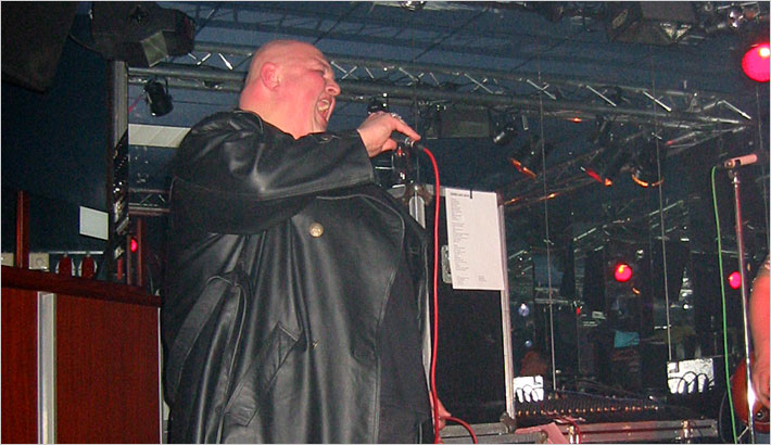 Foto: "Heroes and Divas" in Neustadt am 07.03.2002